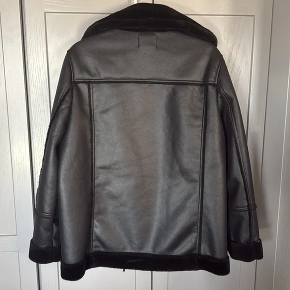 Black leather oversized jacket - Picture 3 of 3